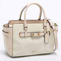Pre Owned Coach White Leather Swagger Tote