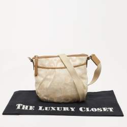 Pre Owned Coach Beige/White Signature Canvas and Leather Shoulder Bag