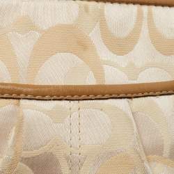 Pre Owned Coach Beige/White Signature Canvas and Leather Shoulder Bag