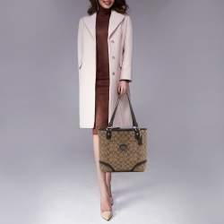 Pre Owned Coach Beige/Brown Signature Coated Canvas and Leather Heritage Peyton Tote