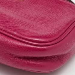 Pre Owned Coach Fuchsia Leather Camera Crossbody Bag