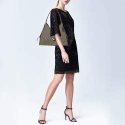 مملوكة مسبقًا Coach Black/Beige Canvas And Leather Carlyle Shoulder Bag