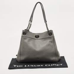 Pre Owned Coach Grey Leather Turnlock Edie Shoulder Bag