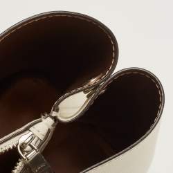 مملوكة مسبقًا Coach Off-White Leather Avenue Tote