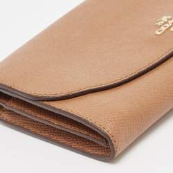 مملوكة مسبقًا Coach Brown Leather Flap Continental Wallet 