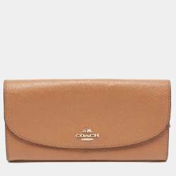 مملوكة مسبقًا Coach Brown Leather Flap Continental Wallet 