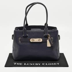 مملوكة مسبقًا Coach Navy Blue Leather Swagger 33 Tote