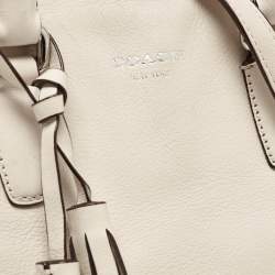 مملوكة مسبقًا Coach Off White Leather Legacy Tassel Tote