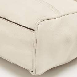 مملوكة مسبقًا Coach Off White Leather Legacy Tassel Tote