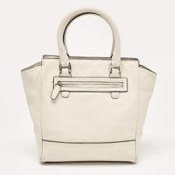 مملوكة مسبقًا Coach Off White Leather Legacy Tassel Tote