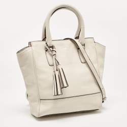 مملوكة مسبقًا Coach Off White Leather Legacy Tassel Tote