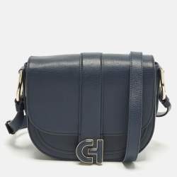 مملوكة مسبقًا Cole Haan Essential Mini Navy Blue Leather Saddle Bag
