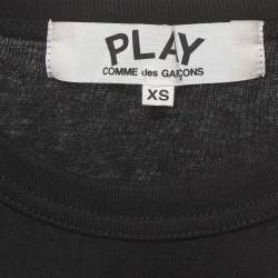 Pre Owned تي شيرت قميص قطن أسود مُطرَّز قلب بلاي كوم دي غارسون صغير جدًا