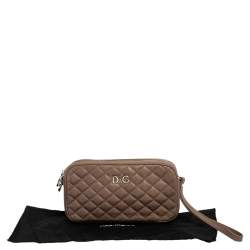 Pre Owned D&G Beige Quilted Leather Triple Zip Pouch