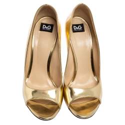 Pre Owned D&G Gold Leather Open Toe Pumps Size 38
