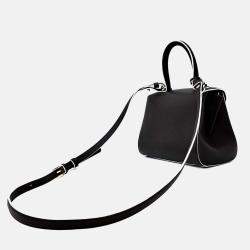 Pre Owned حقيبة ديلفو برياند صندوقية صغيرة جلد أسود