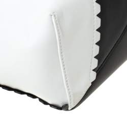 Pre Owned Diane von Furstenberg White/Black Leather Wristlet Clutch