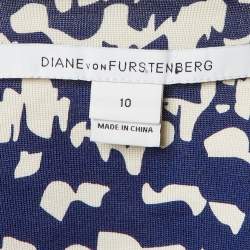 مملوكة مسبقًا ف�ستان ديان فون فورستنبرغ حرير مطبوع أزرق كحلي ضيق مقاس كبير (لارج)