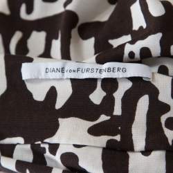 Pre Owned Diane von Furstenberg Brown and White Printed Silk Jersey Boat Neck Dress M