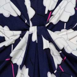 Pre Owned Diane Von Furstenberg Blue/White Floral Print Silk Jersey Draped Nobuko Dress L