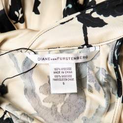 Pre Owned Diane Von Furstenberg Cream Floral Printed Jersey Embellished Open Back Dixie Gown M