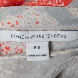 Pre Owned Diane von Furstenberg Grey & Pink Dream Cloud Print Silk New Hanky Top S