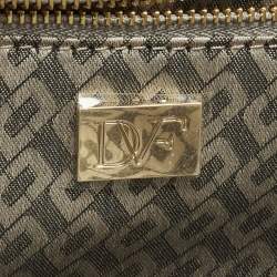 مملوكة مسبقًا حقيبة كتف ديان فون فرستنبيرغ جلد أسود لامع بشفاه 