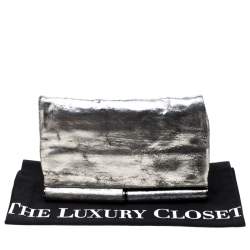 Pre Owned Diane Von Furstenberg Silver Metallic Leather Bonnie Foldover Clutch