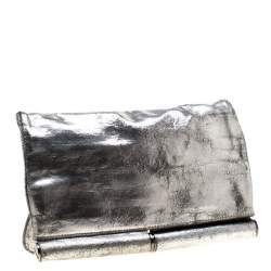Pre Owned Diane Von Furstenberg Silver Metallic Leather Bonnie Foldover Clutch