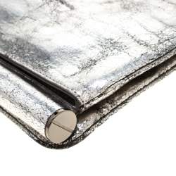 Pre Owned Diane Von Furstenberg Silver Metallic Leather Bonnie Foldover Clutch