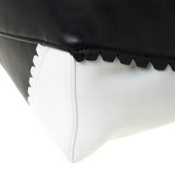 Pre Owned Diane Von Furstenberg Black/White Leather Wristlet