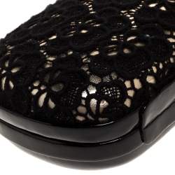 Pre Owned Diane Von Furstenberg Black/Gold Lace and Patent Leather Sphere Chain Clutch