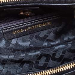 Pre Owned Diane Von Furstenberg Black Leather Mini Voyage Itsy Crossbody Bag