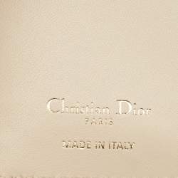 مملوكة مسبقًا Dior Beige Macrocannage Leather Miss Caro Passport Holder