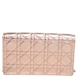 مملوكة مسبقًا Dior Metallic Rose Gold Cannage Leather Lady Dior Pouch