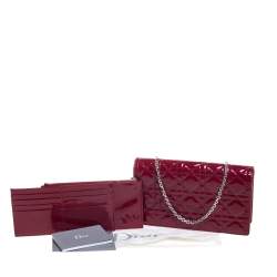 مملوكة مسبقًا Dior Red Patent Leather Lady Dior Chain Clutch