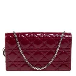 مملوكة مسبقًا Dior Red Patent Leather Lady Dior Chain Clutch