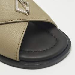 مملوكة مسبقًا صندل ديور مسطح جلدي رمادي مقاس 38