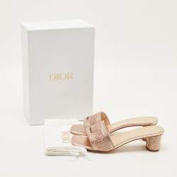 Pre Owned صندل فلات قماش مطرز أزرق كحلي/أبيض مقاس 36 ديور دووي