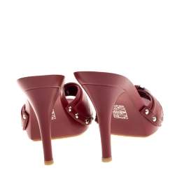 مملوكة مسبقًا Dior Red Leather Open Toe Clog Sandals Size 38