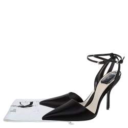 مملوكة مسبقًا صندل ديور سير كاحل و مقدمة مدببة ساتان أسود مقاس 39