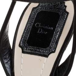 مملوكة مسبقًا صندل ديور سير كاحل و مقدمة مدببة ساتان أسود مقاس 39