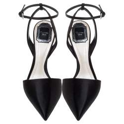 مملوكة مسبقًا صندل ديور سير كاحل و مقدمة مدببة ساتان أسود مقاس 39