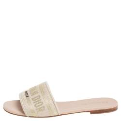 مملوكة مسبقًا صندل ديور سليب أون كانفاس بيج 