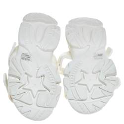 Pre Owned صندل سلايد ديور دي - واندير قماش أبيض مقاس 40