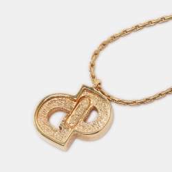 Pre Owned قلادة ديور معدن ذهبي اللون قلادة CD مرصعة بحجر الراين