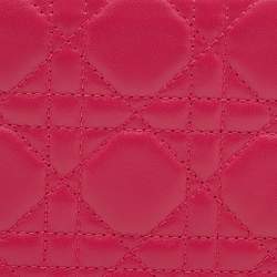 مملوكة مسبقًا Dior Lady Dior Pink Cannage Leather Passport Holder