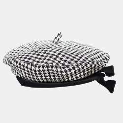 Pre Owned قبعة بيري ديور بطراز هوندستووث