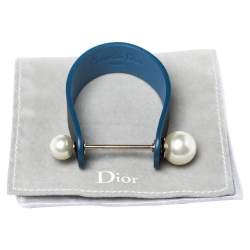 مملوكة مسبقًا Dior Perle Blue Leather & Faux Pearl Cuff Bracelet M