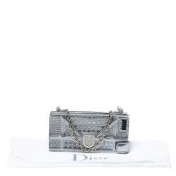 مملوكة مسبقًا جراب أيفون 6/7 ديوراما جلد كاناج لامع فضية بسلسلة